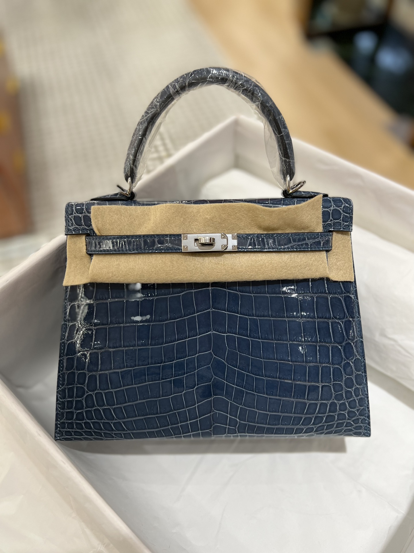 Hermes Kelly 25cm Handbag Shoulder Bag In Blue Saphir Shiny Crocodile Niloticus Leather